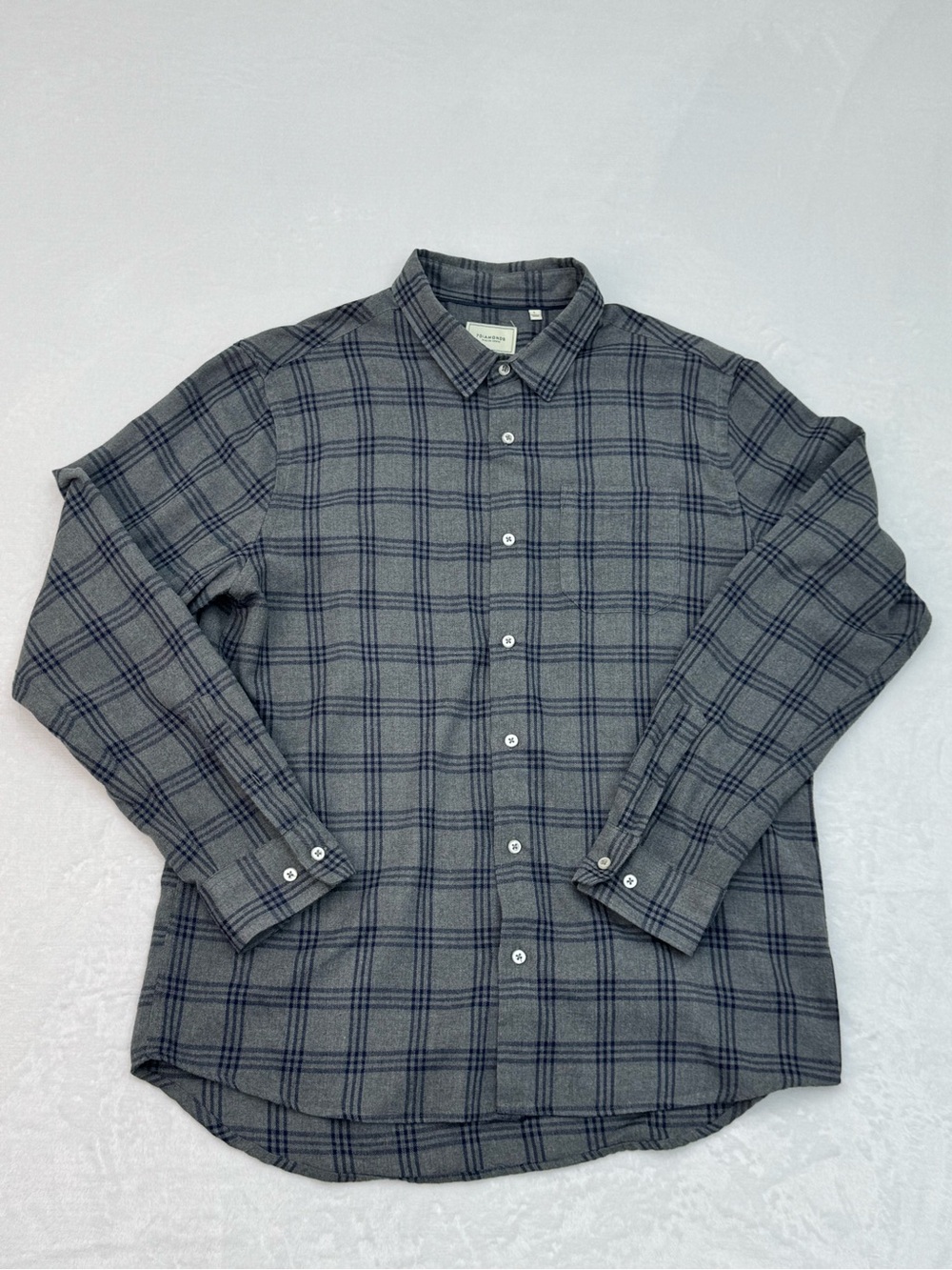 7 Diamonds Men's Large Long Sleeve Flannel Button Down Grey Navy Plaid - Picture 2 of 7